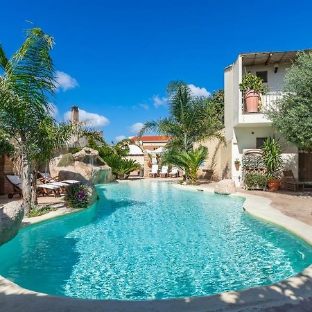 Hotel Villa Canu Cabras Exterior photo